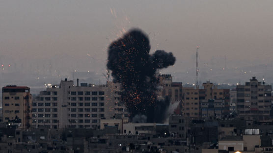 이스라엘, 전투기로 가자지구 공격…팔레스타인 로켓공격에 대응
