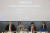 제임스 김 주한미국상공회의소(암참) 회장(오른쪽 둘째)이 23일 서울 여의도 IFC에서 열린 기자간담회에서 발언하고 있다. 암참은 올해 창립 70주년을 맞았다. [연합뉴스]