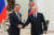블라디미르 푸틴 러시아 대통령이 22일(현지시간) 러시아를 방문한 중국 외교 사령탑 왕이 공산당 중앙정치국 위원과 크렘린궁에서 만났다. 타스=연합뉴스