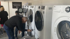LG전자, 튀르키예 이재민 위해 '무료 세탁소' 운영한다