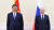 블라디미르 푸틴 러시아 대통령과 시진핑 중국 국가주석이 지난해 9월 15일(현지시간) 우즈베키스탄 사마르칸트에서 열린 상하이 협력기구(SCO) 정상회의서 사진을 촬영하고 있다. AFP=뉴스1