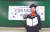 박민아 학생기자는 졸업가로 ‘이젠 안녕’을 부르며 친구들 과의 헤어짐을 실감했다.