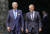 조 바이든 미국 대통령(왼쪽)과 독일의 올라프 숄츠 총리가 지난해 6월 독일에서 개최된 주요7개국(G7)회의에서 담소를 나누고 있다. AP=연합뉴스