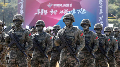 장병들 월 1회 외식 한다…흰우유 줄이고 주스 늘리는 軍급식 