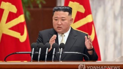 北, 김정은 전원회의 결론문건 배포…"승리의 불멸의 대강"