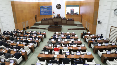 학교만 알던 기초 학력진단…"공개하자" 나선 지방의회, 왜