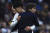 올 시즌 토트넘과 계약이 만료되는 안토니오 콘테 감독(오른쪽). 후임으로 마르코 실바 풀럼 감독이 떠올랐다. 거액의 투자가 없어도 성과를 낸 리더십이 돋보였다. [AP=연합뉴스]