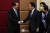 윤석열 대통령이 지난해 11월 13일(현지시간) 캄보디아 프놈펜의 한 호텔에서 열린 한일 정상회담에서 기시다 후미오 일본 총리와 악수하는 모습. 대통령실.