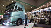 볼보트럭 “한국에 첫 전기트럭…자율주행 기능도 도입 가능”