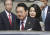 16일 오전 일본 도쿄 하네다 공항에 도착하는 윤석열 대통령과 김건희 여사. AP=연합뉴스