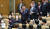 윤석열 대통령이 17일 도쿄 게이오대에서 일본 학생들과 한국인 유학생들을 상대로 한일 미래세대 강연을 위해 입장하고 있다. 뉴시스