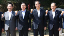 “야당, 닥치고 반일 무책임” “현 정권, 일본 하수인의 길”