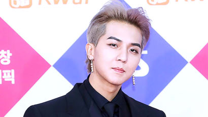 송민호, 오늘 육군훈련소 입소…“사회복무요원 대체 복무”