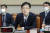 김형두 헌법재판관 후보자가 28일 오전 국회 법사위 회의실에서 열린 인사청문회에서 질의에 답변하고 있다. 김성룡 기자