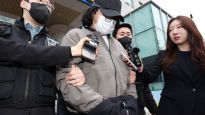 6만원 뺏고 택시기사 살해…16년 만에 붙잡힌 40대 공범 구속기소