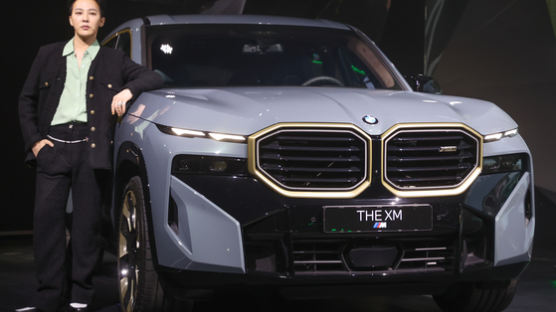 [사진] BMW ‘뉴 XM’ 소개하는 지드래곤