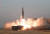 북한이 2021년 3월 조 바이든 미 행정부 출범 이후 처음으로 단거리 탄도미사일 ‘북한판 이스칸데르(KN-23)’를 발사할 당시 모습. [연합뉴스]