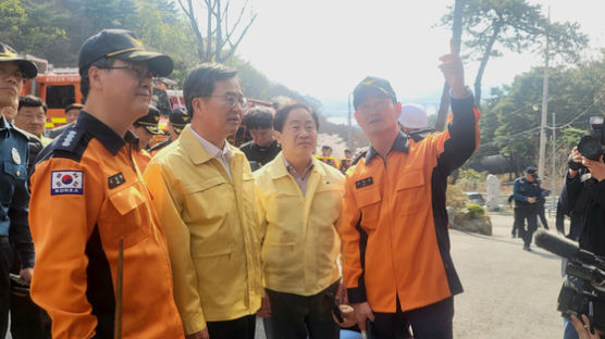 경기 전역 곳곳 산불…김동연 “헬기 등 가용자원 즉각 지원”