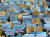 전국교직원노동조합(전교조) 조합원들이 지난 2월12일 오후 서울 용산구 전쟁기념관 앞에서 가진 전국교사결의대회에서 윤석열식 유보통합을 전면 철회하라는 구호를 외치고 있다. 뉴스1