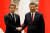 시진핑 중국 국가주석(오른쪽)이 6일 베이징에서 에마뉘엘 마크롱 프랑스 대통령과 회담한 후 기념촬영을 하고 있다. AFP=연합뉴스