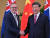 지난해 11월 시진핑 중국 주석과 앤서니 앨버니지(Anthony N. Albanese) 호주 총리가 인도네시아 발리에서 정상회담을 갖기 전 악수하고 있다. [EPA=연합뉴스]