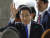15일 오전 일본 와카야마시에 있는 사이카자키항에서 선거지원 연설을 위해 도착한 기시다 후미오 일본 총리. 로이터=연합뉴스