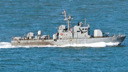 중국어선 쫓던 北 NLL침범...해군 경고사격 하다 中어선과 충돌 