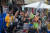 14일(현지시간) 태국 방콕에서 현지인들이 태국 새해를 기념하는 송끄란 연휴를 축하하며 물놀이를 하고 있다. 신화통신=연합