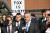 투·개표기 업체 도미니언의 CEO 존 폴로스가 18일(현지시간) 미국 델라웨어 윌밍턴에 있는 레오나르드 윌리엄스 저스티스 센터 앞에서 기자회견을 하고 있다. AFP=연합뉴스