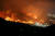 2019년 4월 4일 오후 강원 고성군 토성면 원암리의 한 주유소 인근 야산에서 발생한 산불이 태풍급 강풍을 타고 인근 속초까지 번지고 있다. [뉴스1]
