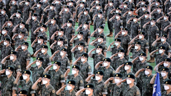 작년 입대한 4900여명, '23년 군번' 받았다…육군 황당 실수 