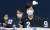 지난해 9월 18일 서울 잠실 실내체육관 보조경기장에서 열린 2022 서울시민체육대축전 배드민턴 대회에서 심판들이 네트 위를 지나는 셔틀콕을 눈으로 좇고 있다. 본 기사와 관련 없음. [연합뉴스]