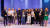 지난해 6월 프랑스 파리에서 열린 '2022 LVMH 이노베이션 어워드'의 수상자들. 맨 왼쪽에서 5번째가 베르나르 아르노 회장, 맨 오른쪽에서 두 번째가 이도경 마크비전코리아 대표다. 사진 LVMH 