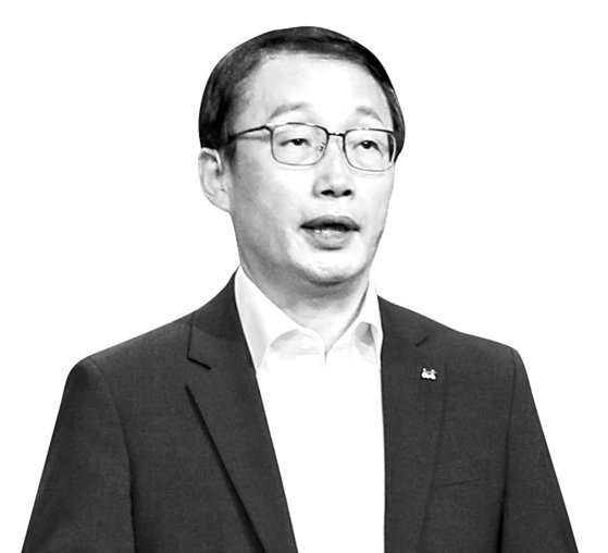 구현모 KT 전 대표. 그는 KT텔레캅의 KT그룹 시설관리 일감 몰아주기에 영향력을 행사한 의혹에 휩싸여 있다. 뉴스1