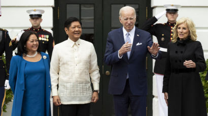 바이든 “필리핀 지킨다는 공약은 철통” 대중 견제 뭉쳤다