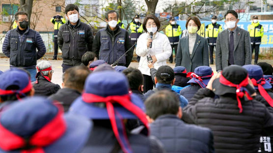 화물연대-정의당 “피해는 약속 저버린 정부 책임…노동자 분노케 하는 불씨”