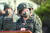 차이잉원(사진) 대만 총통이 군복 차림으로 2022년 3월 12일 타오위안 군사기지에서 예비군 훈련을 시찰하며 발언하고 있다. AFP=연합뉴스