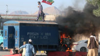 파키스탄 前 총리 체포 후 곳곳 유혈시위…정부는 인터넷 차단