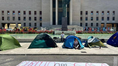 밀라노 이어 로마 대학가서도 방값 폭등 항의하며 텐트 시위