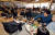 지난 1월 충남 예산군 예산읍 예산상설시장 안 광장에서 관광객들이 테이블에 둘러앉아 음식을 먹고 있다. 프리랜서 김성태