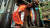  단조공장 1~2. 두산에너빌리티 창원 본사 단조공장에 설치된 17000톤 프레스기가 신한울 3?4주기기 중 하나인 증기발생기 단조 소재 작업을 하고 있다. 사진 두산에너빌리티