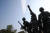 2020년 10월 19일 오전 서울 용산구 전쟁기념관에서 공군 특수비행팀 블랙이글스가 오는 27일 열리는 '장진호 전투영웅 추모행사'의 추모비행을 위한 사전 연습을 하고 있다. 우상조 기자