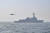 지난 16일 부산 강서구 가덕도 인근 해상에서 세종대왕함(DDG)과 해군 대잠작전헬기(LYNX)가 항공 대잠전 훈련을 진행하고 있다. 해군