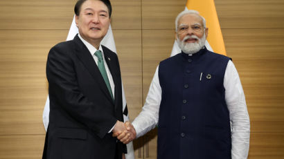 尹, 모디 인도 총리 회담…방산·바이오헬스·우주 등 협력 다짐