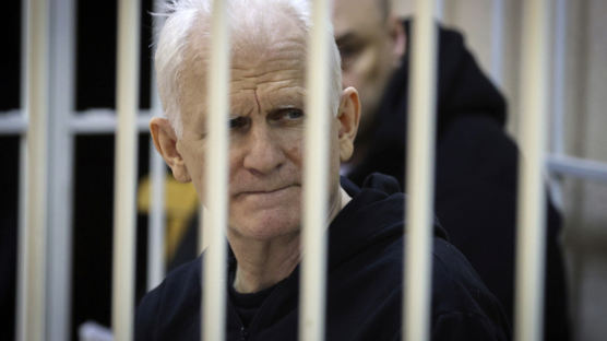 ‘옥중 노벨상’ 벨라루스 인권운동가, 악명 높은 감옥서 연락두절