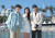 ‘화란’ 배우 송중기(왼쪽부터), 김형서(비비), 홍사빈이 공식 상영 전날인 23일(현지 시간) 칸 해변에서 취재진을 만났다. [뉴스1]