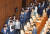 30일 국회 본회의에서 국민의힘 의원들이 윤석열 대통령이 거부권을 행사한 간호법을 재표결하고 있다. 연합뉴스