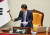 30일 국회 본회의에서 김진표 국회의장이 간호법 부결을 선포하고 있다. 김현동 기자