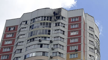 “드론 25기 모스크바 공격” 주택 수채 파손