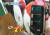 경북 영양 전통시장에서 한 상인이 옛날과자 1.5㎏ 한봉지를 7만원에 판매하는 장면이 지상파 방송에서 전파를 타 논란이 불거졌다. 사진 KBS 캡처
